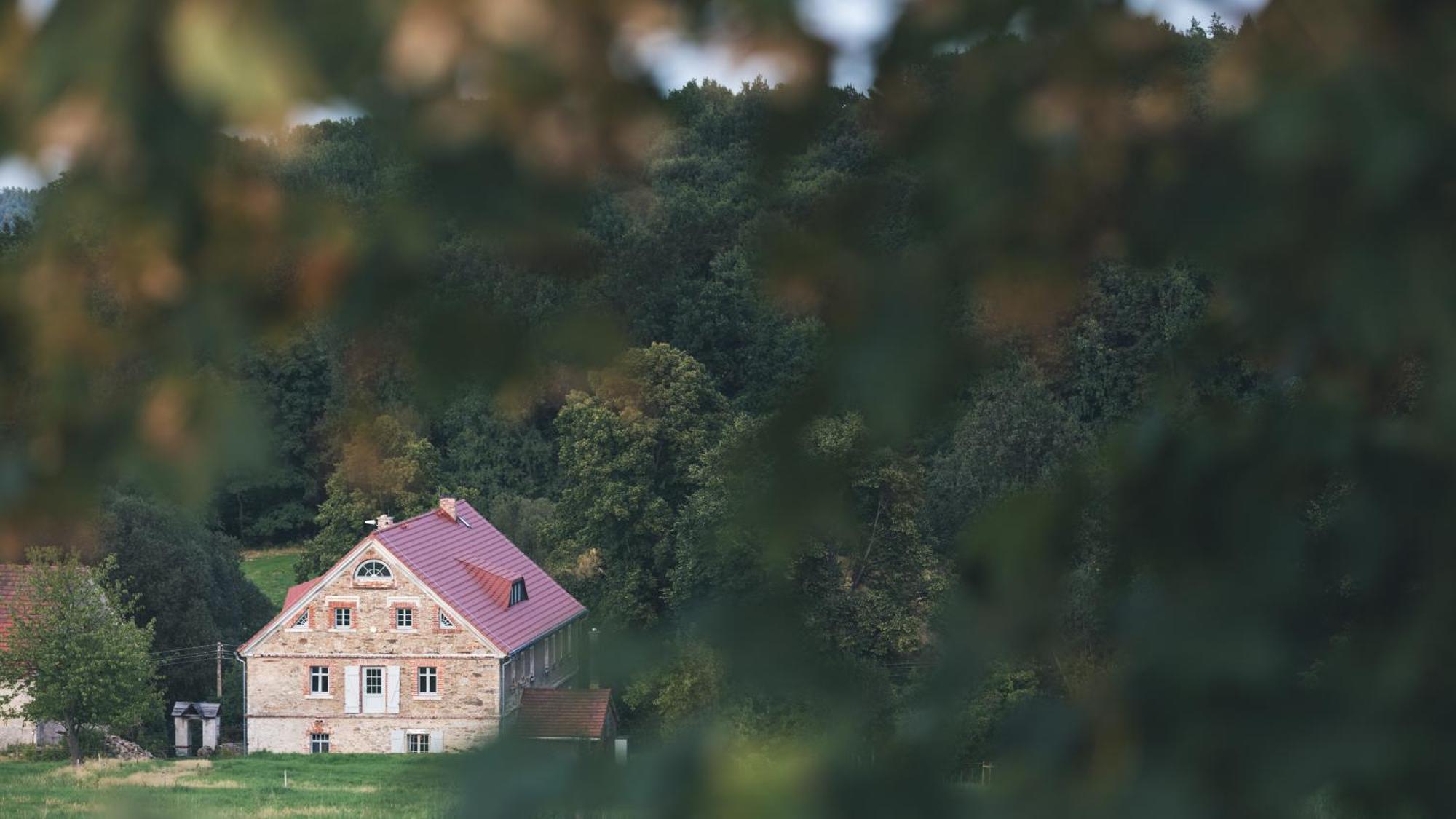 Dom Piwowara Otel Leśna Dış mekan fotoğraf